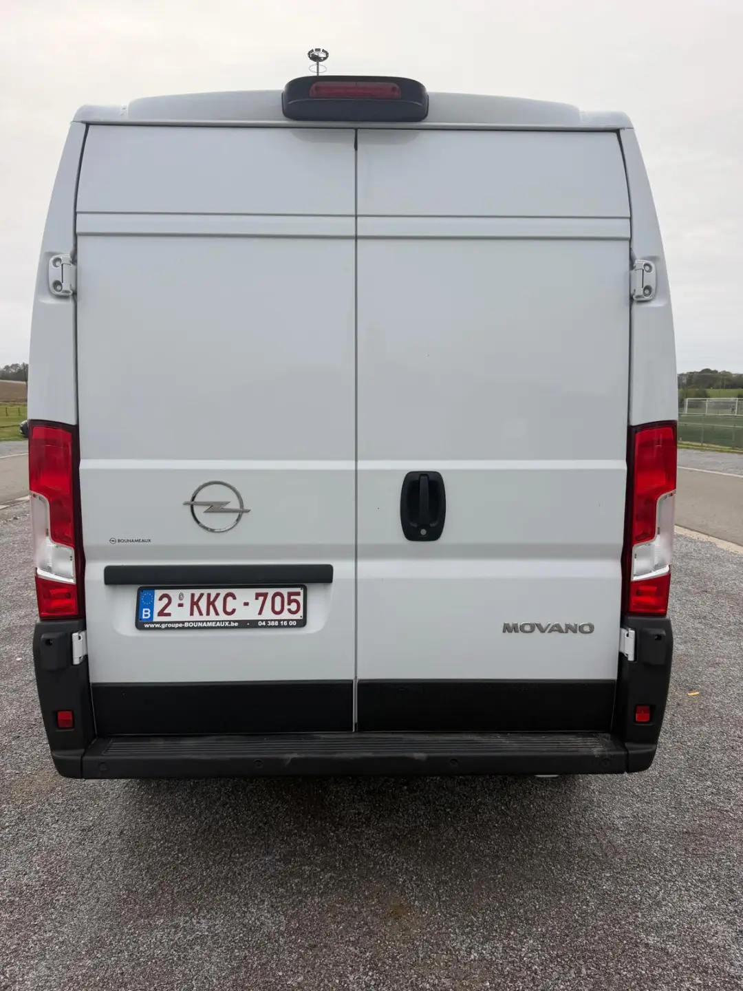 Location de Fourgon OPEL MOVANO L3H2 13 m³ - photo 4